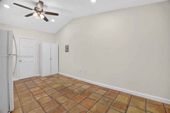 Building Photo - 7941 SW 37th Terrace