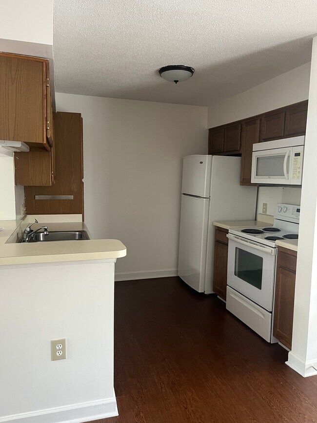 Foto del edificio - McIver Square Apartments