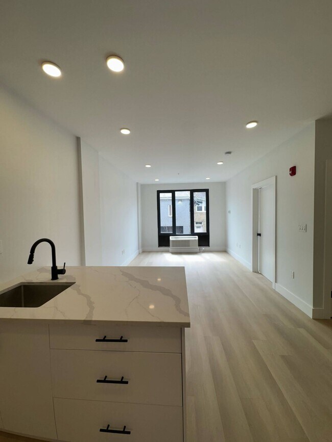 Foto del edificio - 316 Forrest St