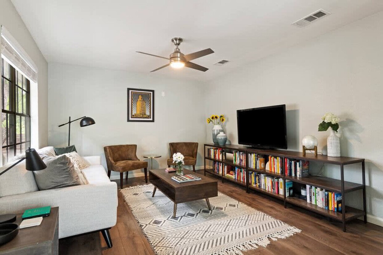 Foto principal - 802 Ramble Ln
