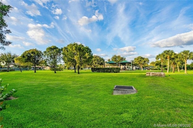 Building Photo - 7085 Nova Dr