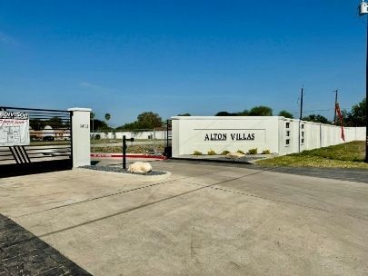 Building Photo - 1413 N Inspiration Blvd