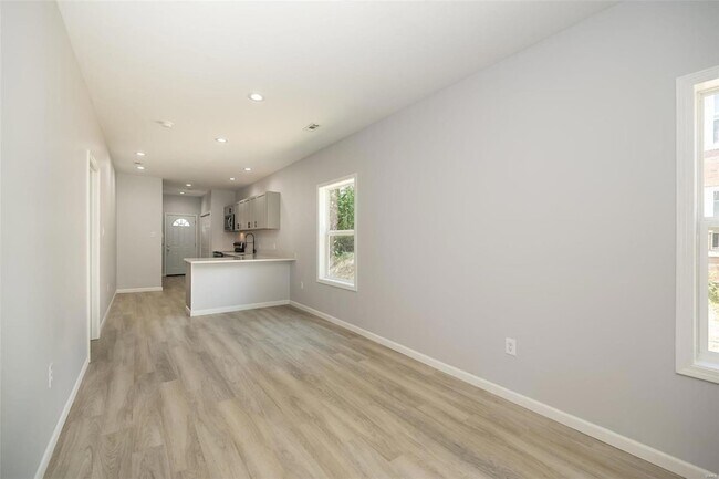 Foto del edificio - 5806 Westminster Pl