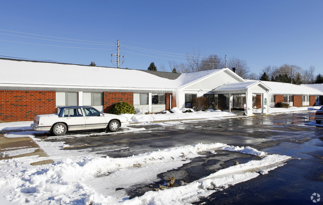 Building Photo - Edinlake Apartments