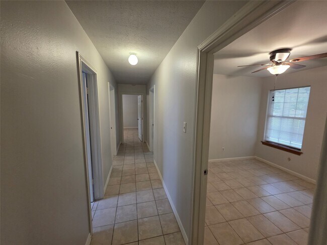 Foto del edificio - 3414 Bristlecone Trail