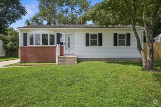 Building Photo - 20 Hickory Ln