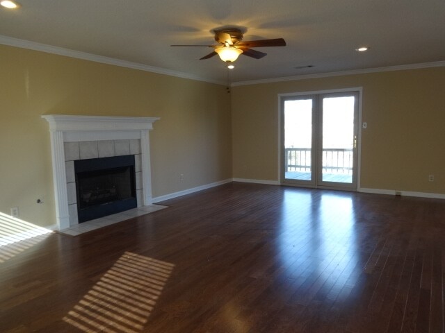 Foto del edificio - 1929 Autumndale Cv