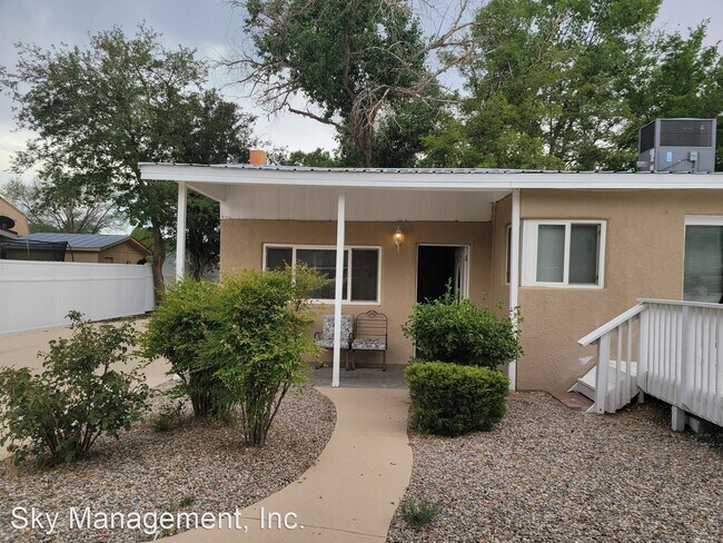 Building Photo - 3 br, 2 bath House - 918 Ortega Rd NW