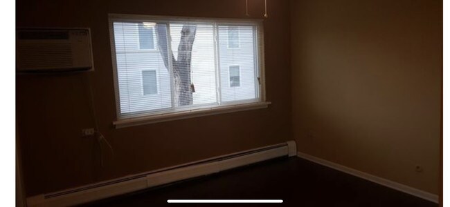 Building Photo - 2364 Discovery Dr