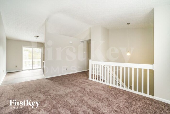 Foto del edificio - 5993 Brookmont Dr