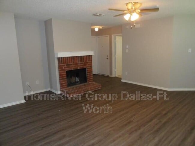 Building Photo - 709 Hanceville Way