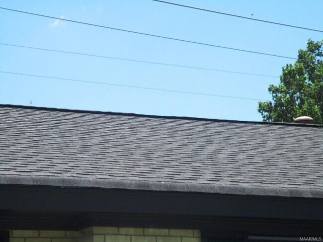 Building Photo - 4855 Delray Rd