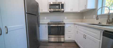 Building Photo - 1813 Helena Ave