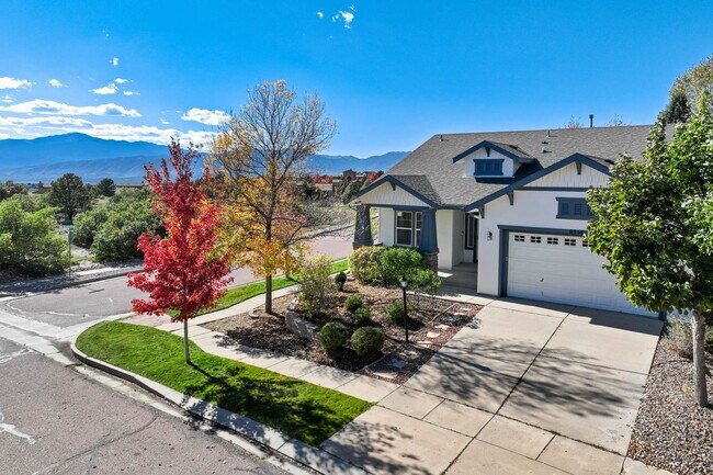 Photo - Main Level Living in Pine Creek...Views ar... House