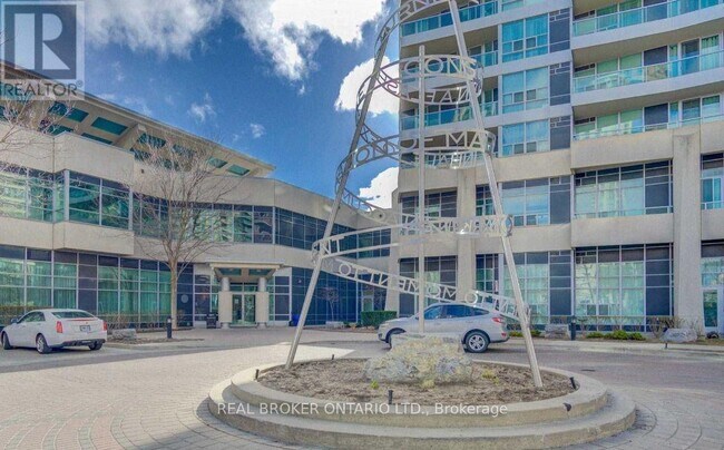 Building Photo - 33-2833 Elm Dr W
