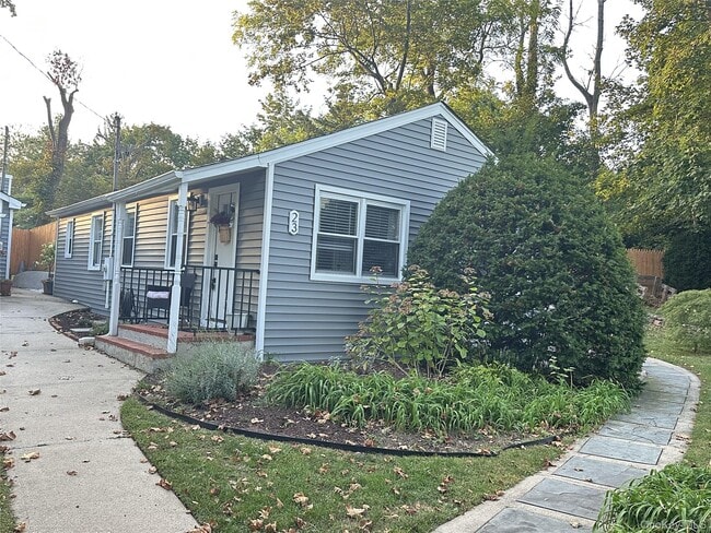 Building Photo - 23 West Dr