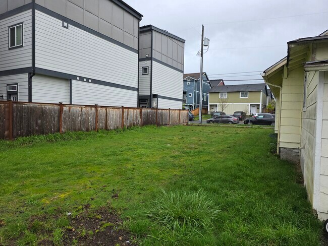 Foto del edificio - 4322 S Puget Sound Ave