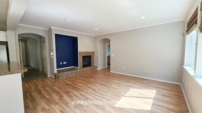 Foto del edificio - 12857 NE 200th Pl
