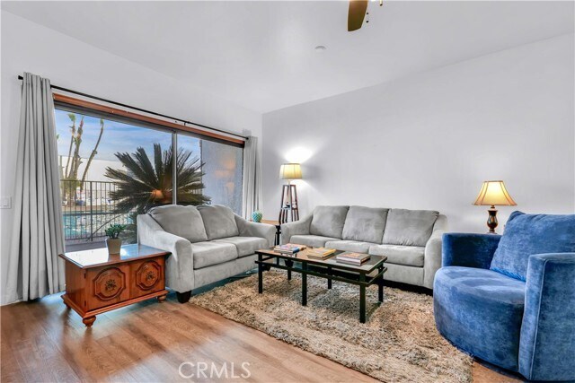 Foto del edificio - 17200 Newhope St