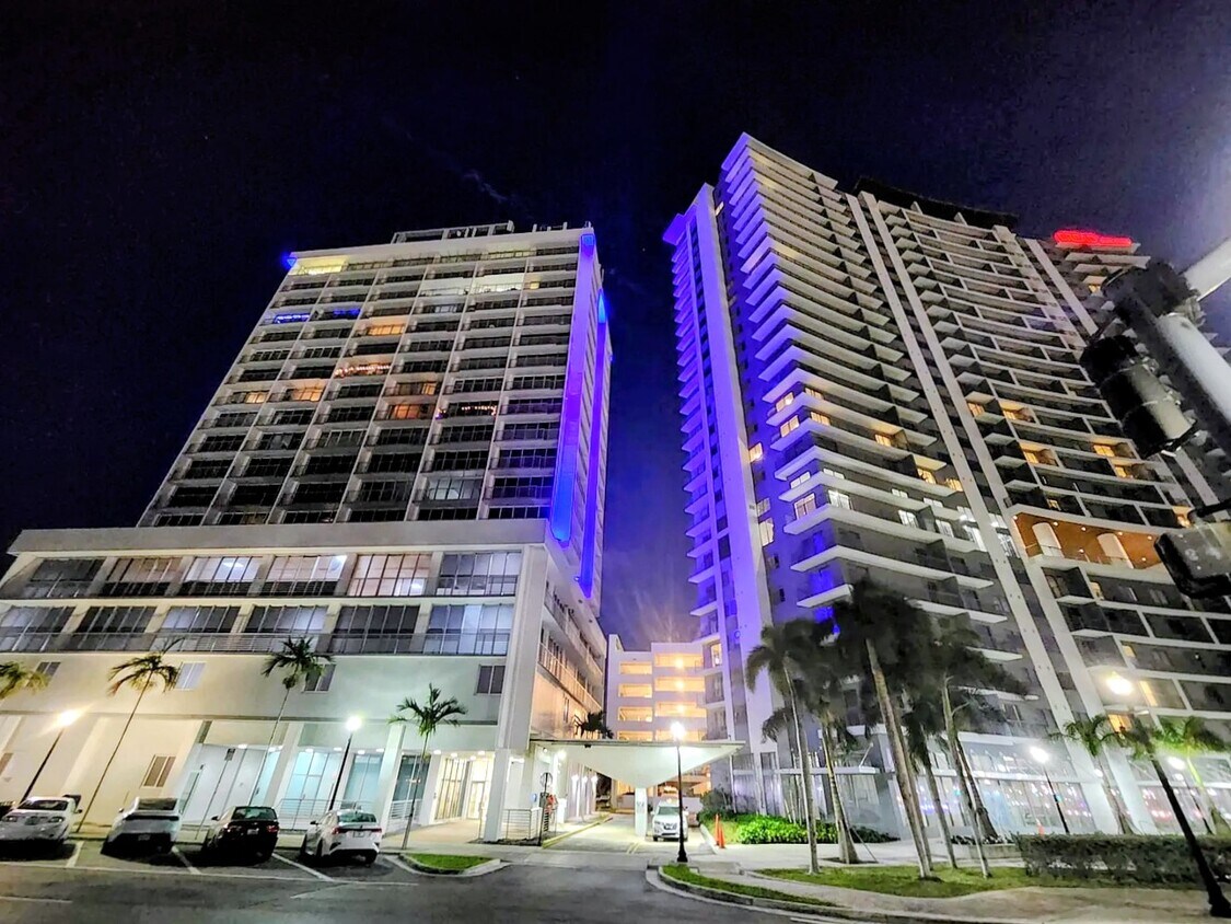 Photo - 1720 Harrison St (Hollywood, FL)