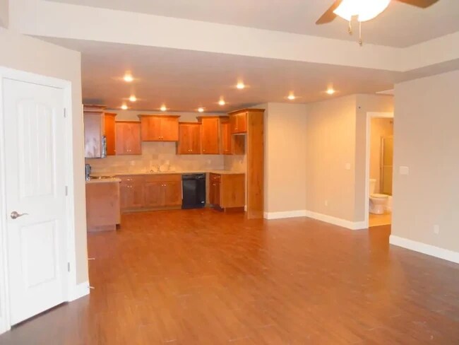 Foto del edificio - 2401 W Bridlewood Trail