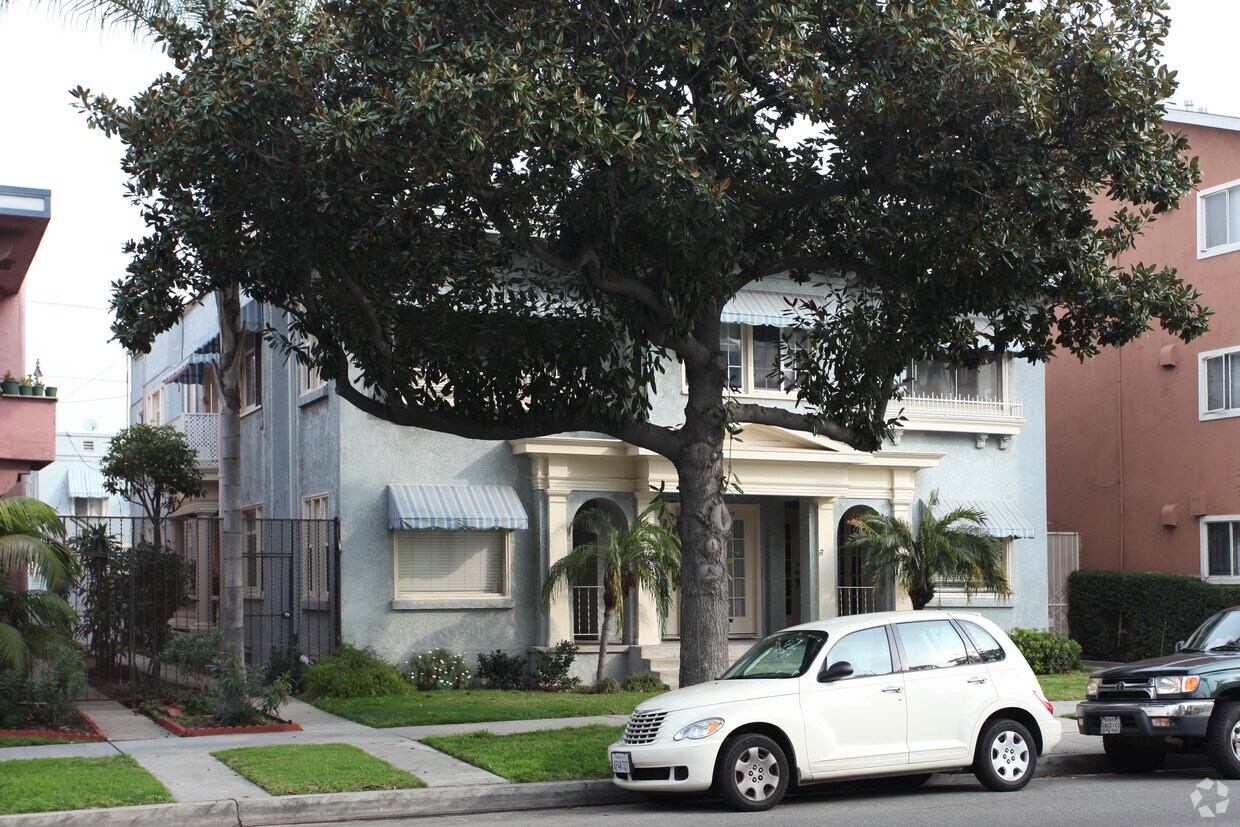 Building Photo - 1035-1041 E Ocean Blvd