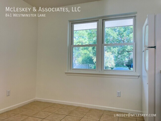 Foto del edificio - 841 Westminster Ln