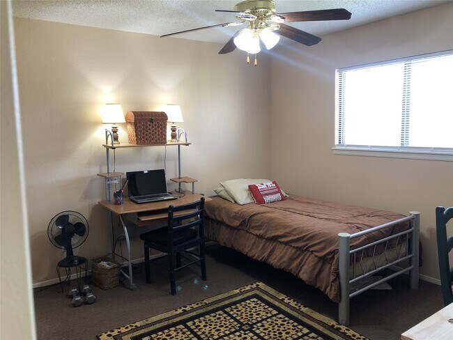 Foto del edificio - 1022 Wilson Rd