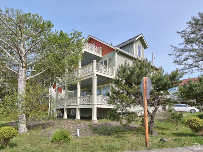 Building Photo - 2371 SW Bard Loop