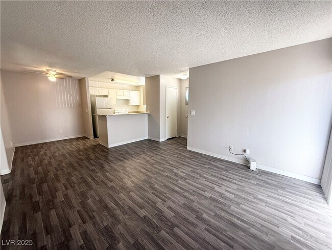 Building Photo - 2981 Juniper Hills Blvd