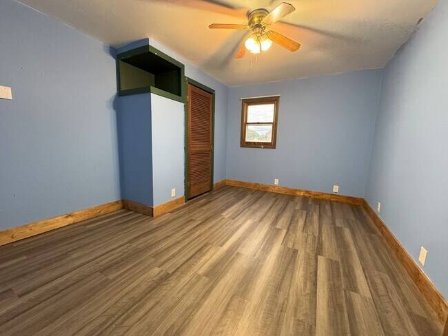 Foto del edificio - 3 Bedroom House, Clinton
