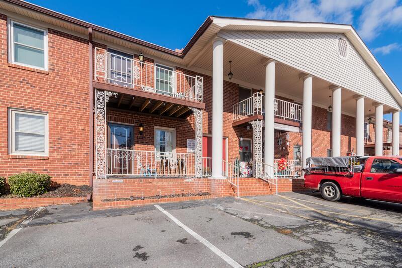 Foto principal - 116 Briarcliff Dr