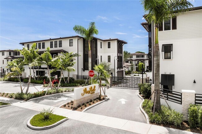 Foto del edificio - 7504 SW 100th St