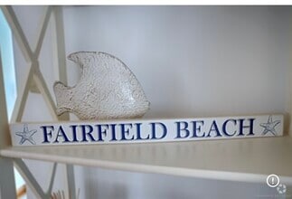 Building Photo - 560 Fairfield Beach Rd