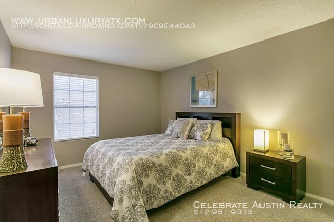 Foto del edificio - Hillside Creek