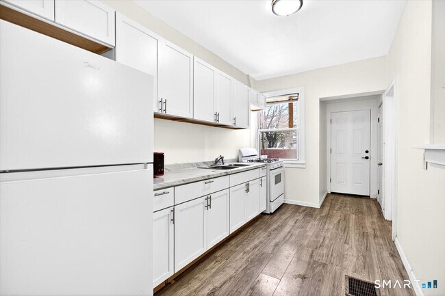 Foto del edificio - 408 East Ave