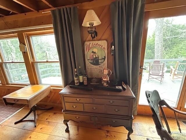 Foto del edificio - 319 Chalk Pond Rd