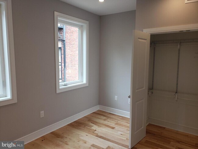 Foto del edificio - 5103 Chancellor St