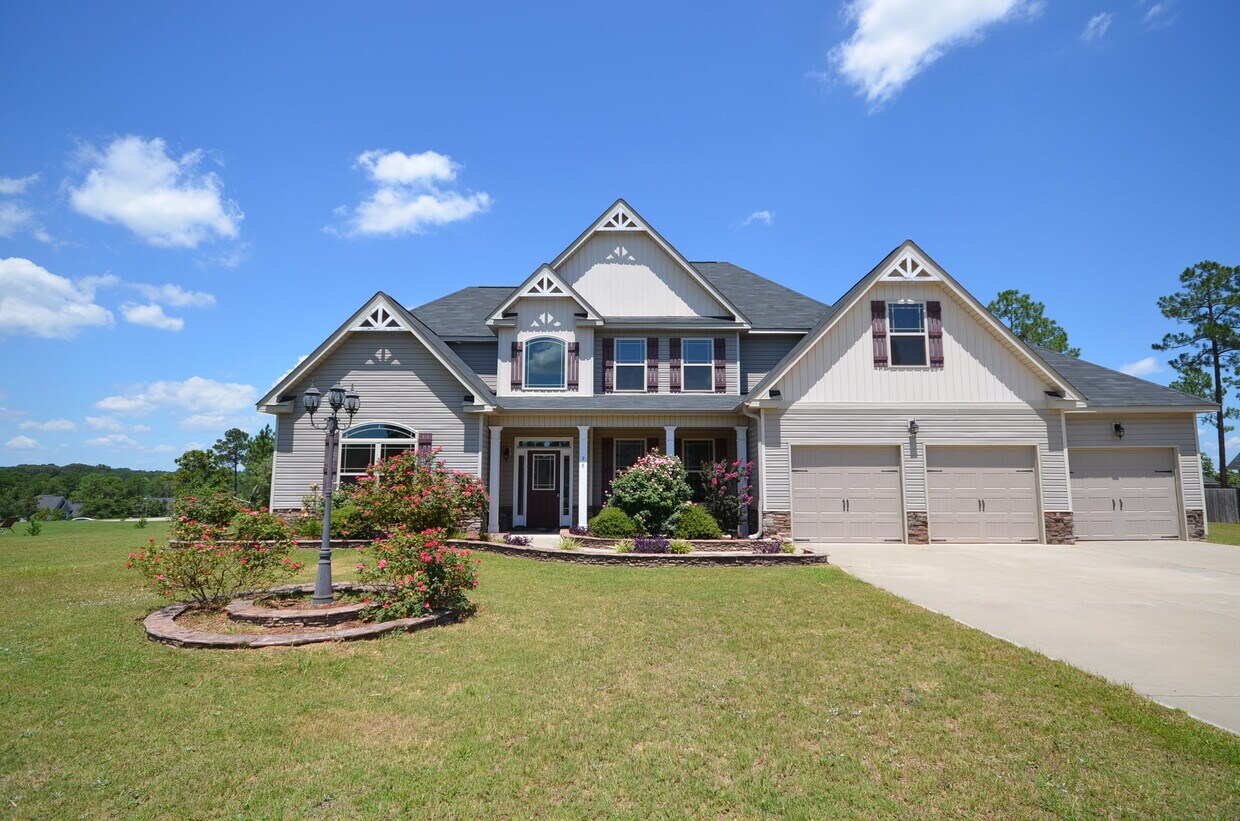 Foto principal - 96 Skycroft Dr