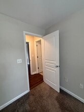 Building Photo - 1106 Tree Top Way