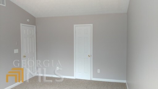 Building Photo - 8201 N Sterling Lakes Dr