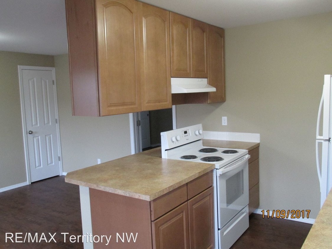 Building Photo - 2 br, 1 bath Apartment - 207 N. Norris Street