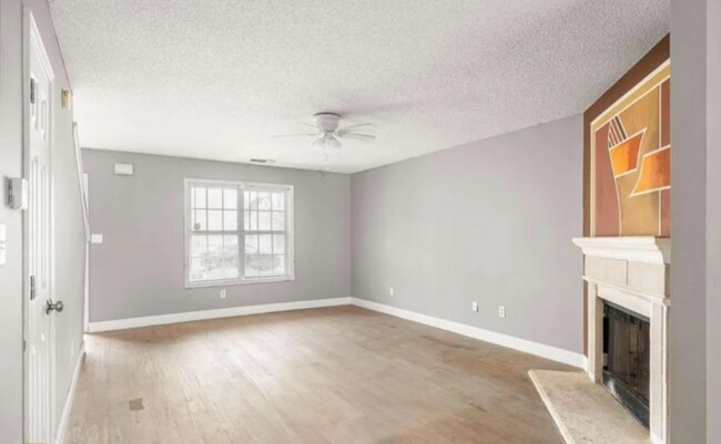 Foto del edificio - 6966 Mahonia Pl