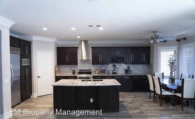 Foto del edificio - 4 br, 3.5 bath House - 6643 Theresa St.
