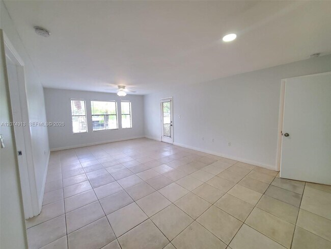 Building Photo - 15591 SW 105th Terrace