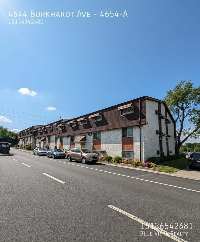 Foto principal - 4644 Burkhardt Ave