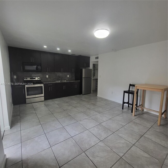 Building Photo - 315 NW 59th St
