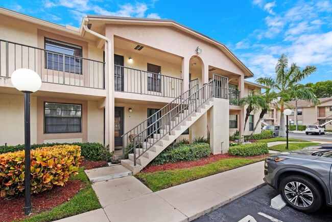 Foto del edificio - 9480 Boca Cove Cir