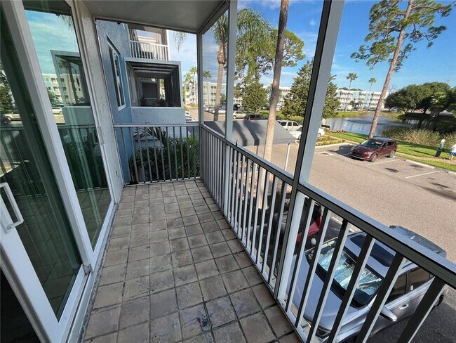 Building Photo - 2700 Coconut Bay Ln