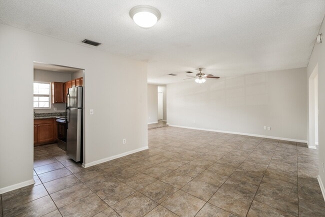 Building Photo - 5105 Chamber Ct